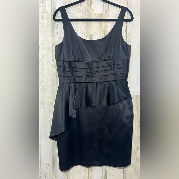 BCBGeneration Dresses & Skirts - BCBGENERATION Satin Asymmetrical Ruffle Sleeveless Pockets Black Dress Size 10